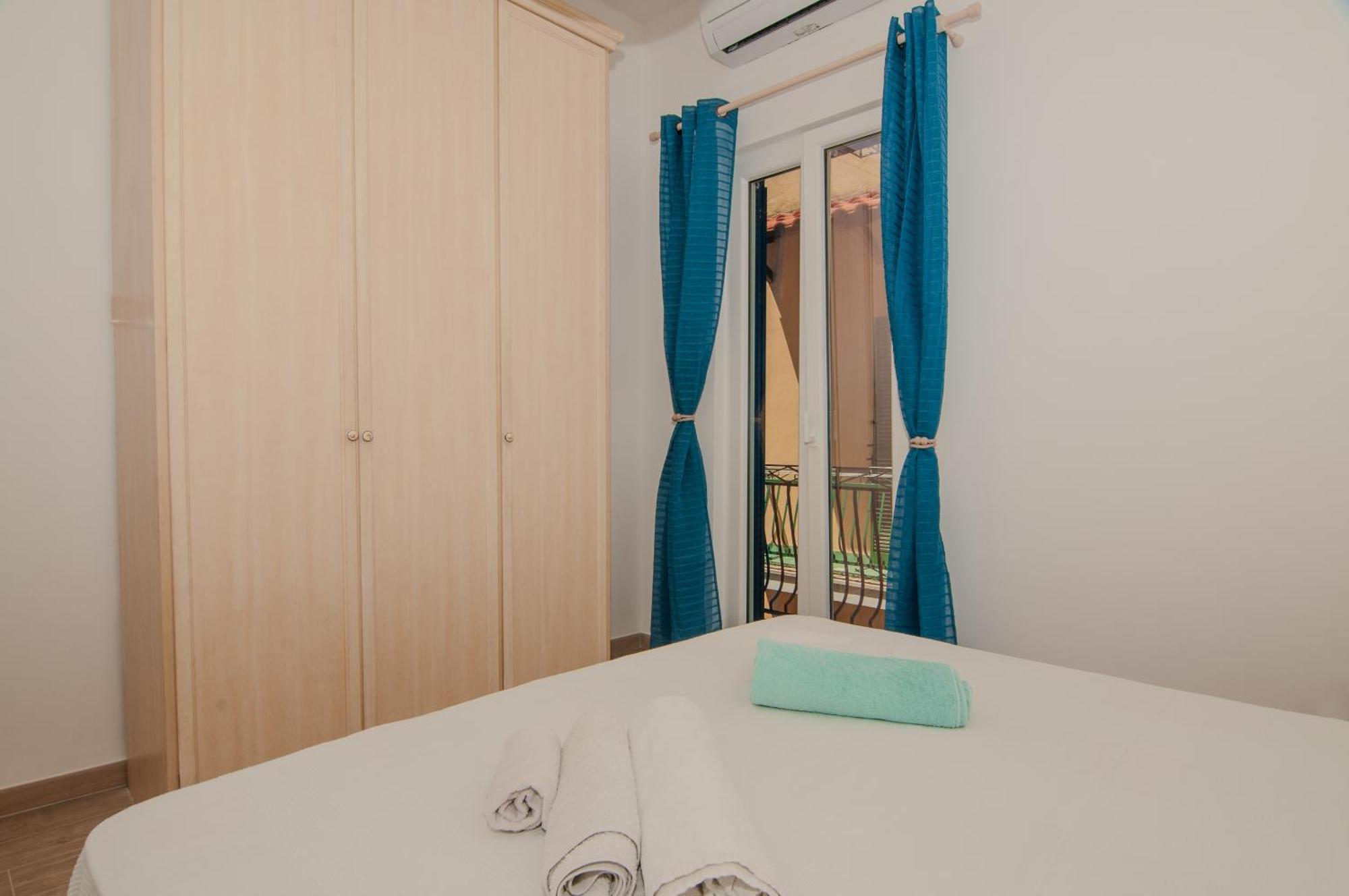 Casa Lilli Apartment อีสเกีย ภายนอก รูปภาพ