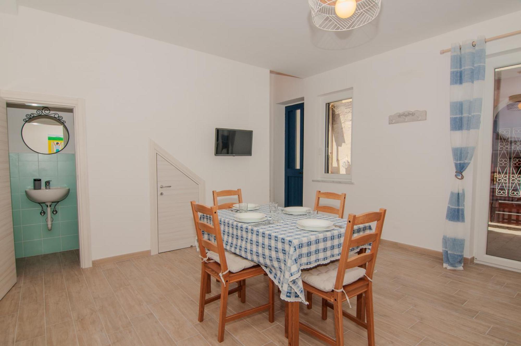 Casa Lilli Apartment อีสเกีย ภายนอก รูปภาพ